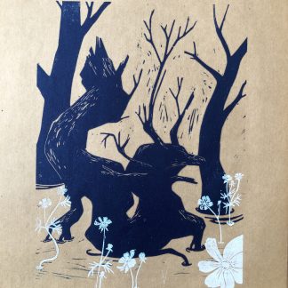 Le dragon de bois, fleurs blanches